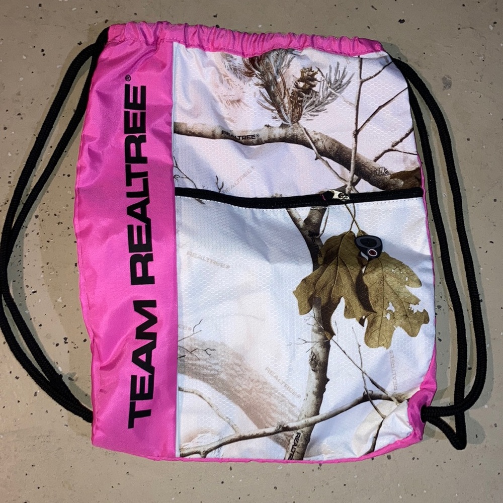 Realtree drawstring white and pink camouflage bag
